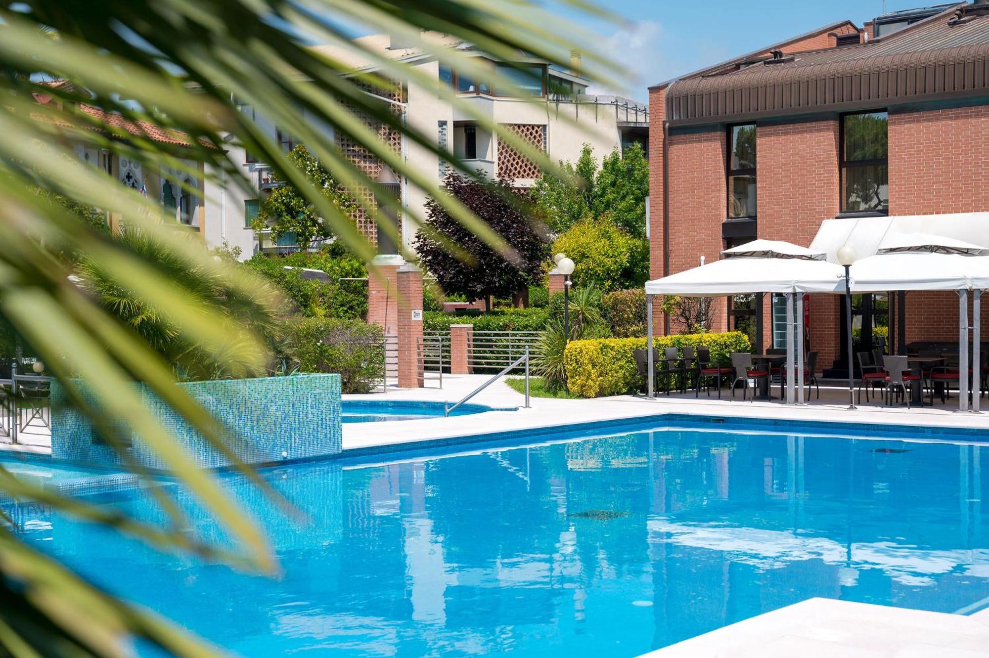 Db Villas Le Ville Del Lido Resort Lido di Venezia Exterior photo