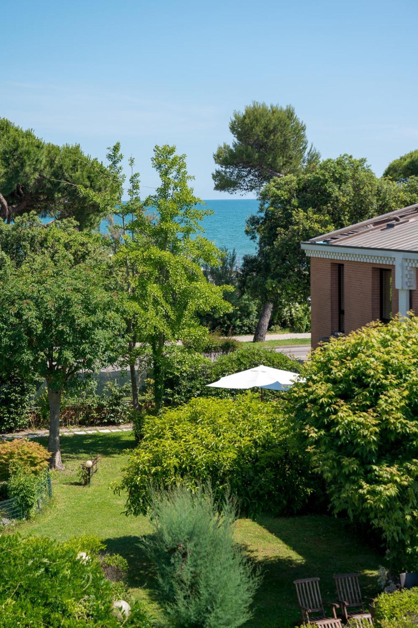 Db Villas Le Ville Del Lido Resort Lido di Venezia Exterior photo